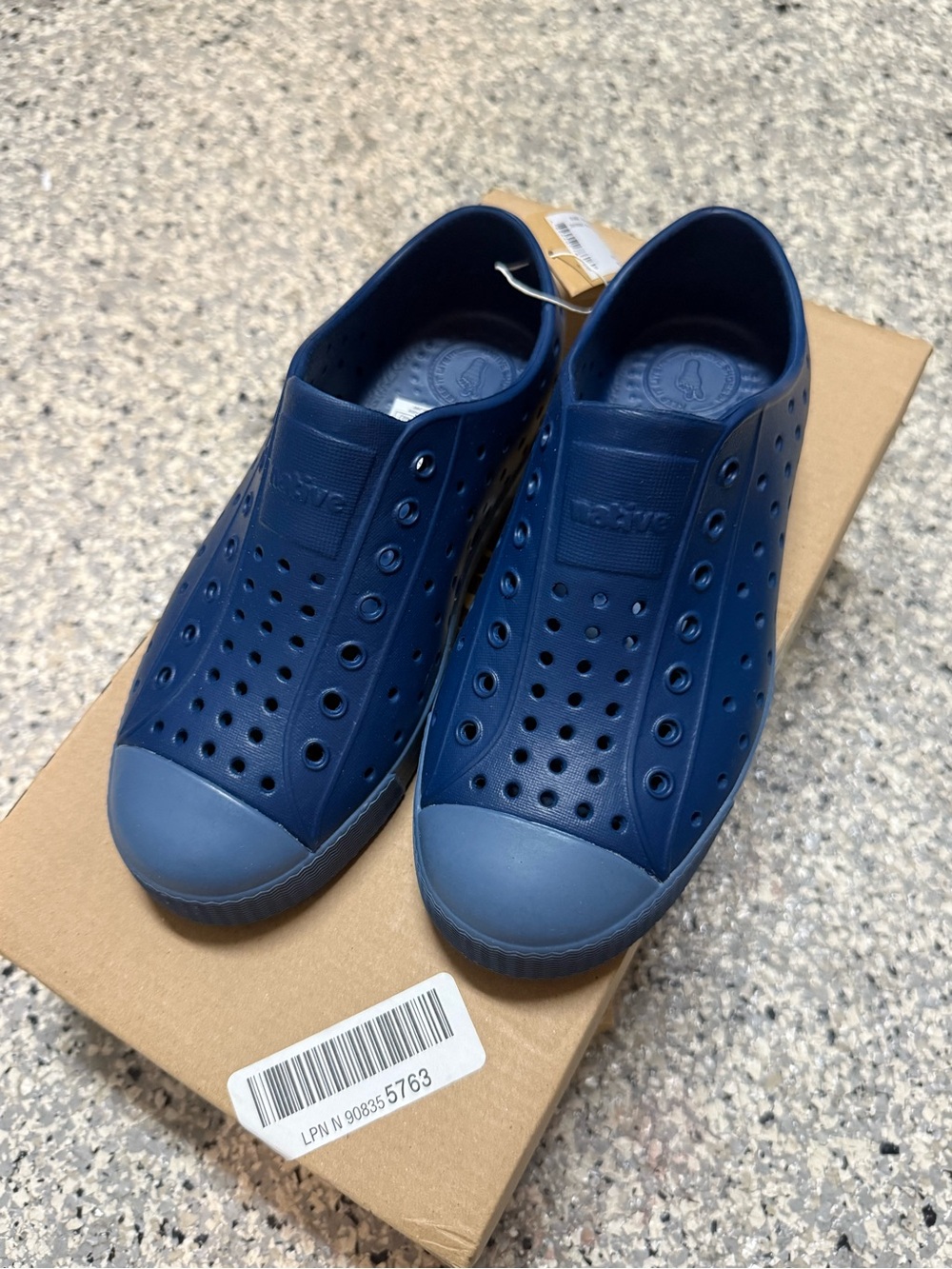 NWT Native Navy Jefferson Slip-On Water-Ready Sneakers - J1 little kids